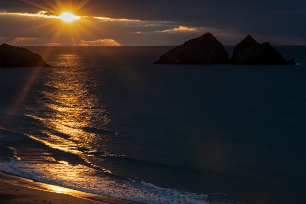 sunset hbay glow star 600x400 - 'Bay of Dreams' Holywell Bay